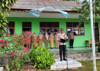 Kapolsek Bakauheni Tegaskan Pentingnya Disiplin dan Jauhi Pergaulan Negatif: Edukasi Pelajar SMP dan SMKS