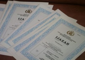 Tiga Tahun Ijazah Lulusan Kebidanan Belum Diserahkan, Penjelasan Kampu