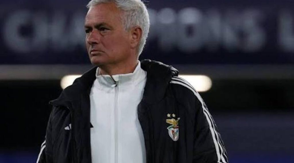 Mourinho Kritik Media Usai Benfica Taklukkan Napoli
