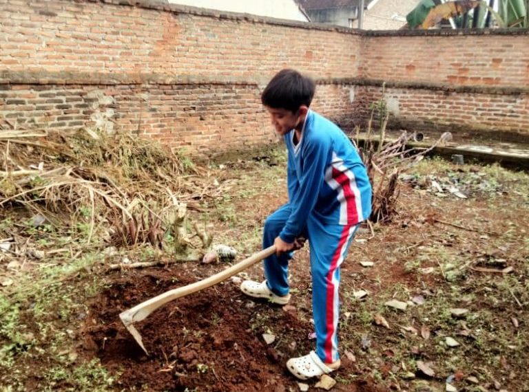 SDN 1 Jatimulyo Gaspol Program ABRI, Bikin Sekolah Makin Asri, Bersih, Rapi, dan Indah