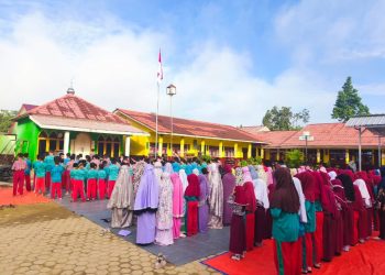 SDN 1 Natar Bikin Rutinitas Pagi Jadi Lebih “Berisi”, Siswa Dibiasakan Shalat Duha Berjamaah